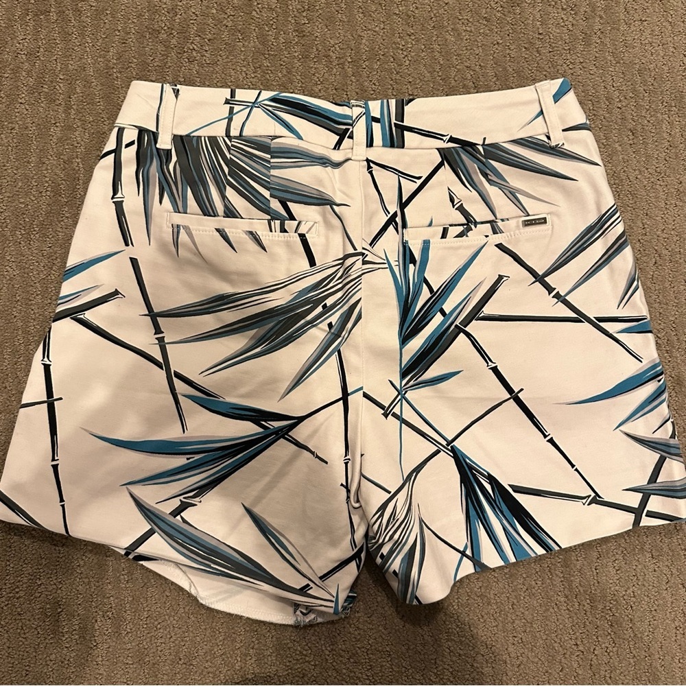 WHBM Printed Shorts - Picture 5 of 5